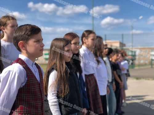 В Азнакаево школьники соревновались в эстафете «Дорога памяти»