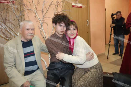 Азнакай үзенең Бөек улын данлады