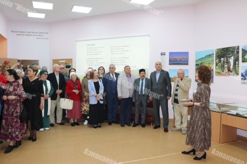 Азнакай үзенең Бөек улын данлады