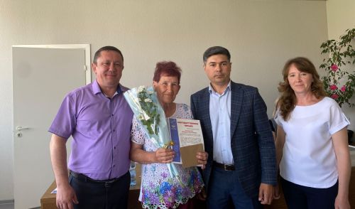 В Азнакаево чествовали лучших почтальонов