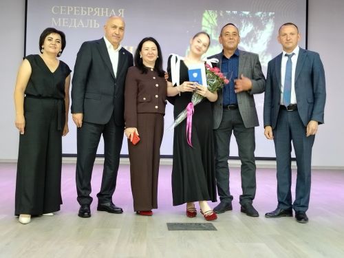 Шәһәрнең 4 нче лицей мәктәбе укучыларының чыгарылыш тантанасы