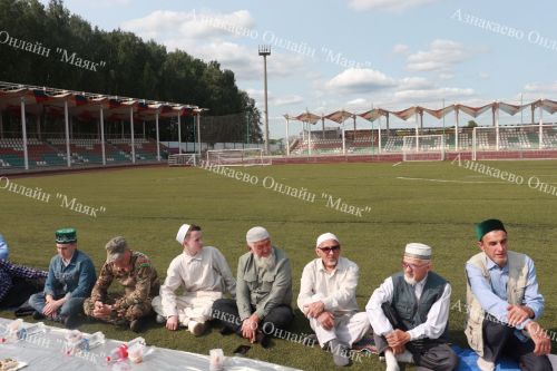 Азнакайда корбан гаете уңаеннан 2000 кешелек аш мәҗлесе узды