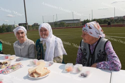 Азнакайда корбан гаете уңаеннан 2000 кешелек аш мәҗлесе узды