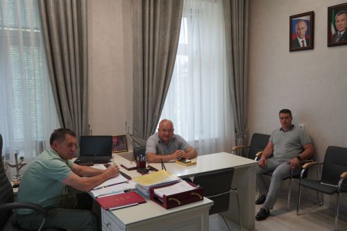 «Подобные встречи должны стать регулярными»: Гаражные кооперативы обсудили будущее с городом