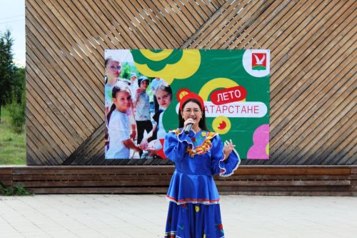Яблочный Спас собрал азнакаевцев на яркий праздник в парке