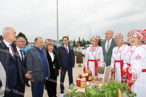 Азнакайлылар Республика, Шәһәр, Нефтьчеләр көннәрен бәйрәм итә