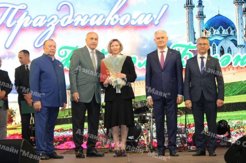 Азнакайлылар Республика, Шәһәр, Нефтьчеләр көннәрен бәйрәм итә