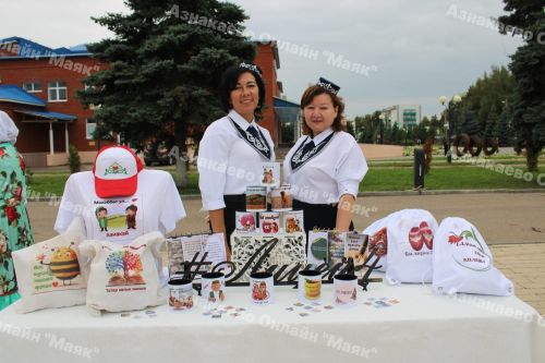 Азнакайлылар Республика, Шәһәр, Нефтьчеләр көннәрен бәйрәм итә
