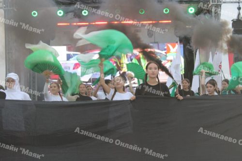 Азнакайлылар Республика, Шәһәр, Нефтьчеләр көннәрен бәйрәм итә