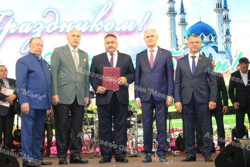 Азнакайлылар Республика, Шәһәр, Нефтьчеләр көннәрен бәйрәм итә