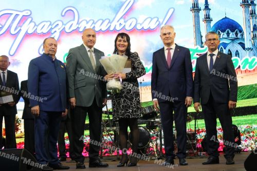Азнакайлылар Республика, Шәһәр, Нефтьчеләр көннәрен бәйрәм итә