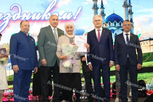 Азнакайлылар Республика, Шәһәр, Нефтьчеләр көннәрен бәйрәм итә
