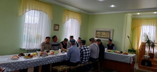 Чубар Абдул авылында яшәүчеләр Мәүлид бәйрәменә җыелды