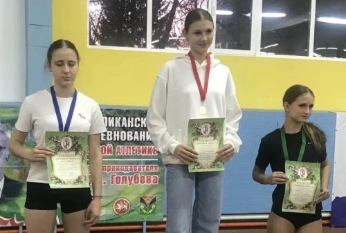 Азнакай шәһәре йөгерүчеләре – призлы урыннарда