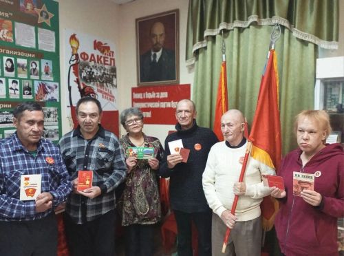 Для жителей дома‑интерната провели программу „Мой комсомол“