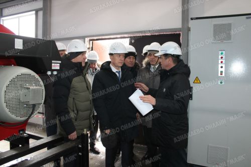 Рөстәм Нигъмәтуллин Азнакайда яңа пар казаннары бинасы төзелеше белән танышты