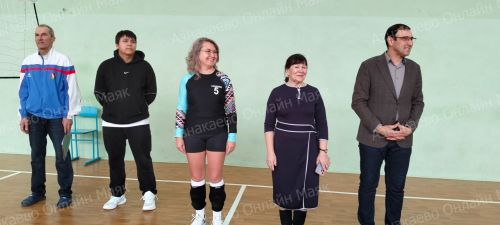 Азнакайда хатын-кызлар командалары катнашында волейбол ярышлары узды