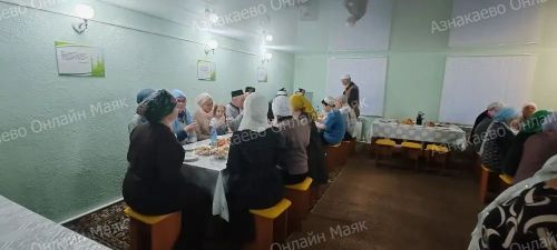 Уразай авылы халкы ифтар мәҗлесенә җыелды