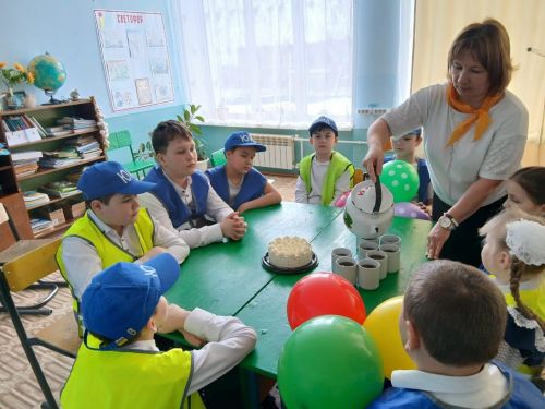 Юлда булсаң, бул өлгер, юл кагыйдәләрен бел!