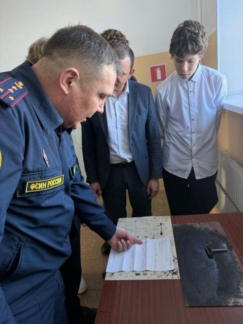 Киләчәк һөнәрен сайлыйлар: Азнакай укучылары УФСИН системасы белән танышты