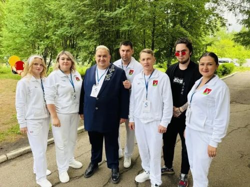 Диплом за юмор и находчивость: команда из Азнакаево отличилась на республиканском конкурсе