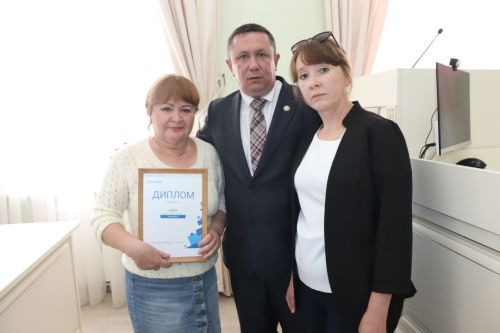 Азнакайда почта бүлекчәсе хезмәткәрләре белән очрашу узды