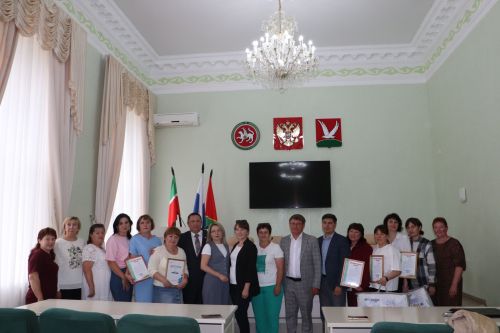 Азнакайда почта бүлекчәсе хезмәткәрләре белән очрашу узды