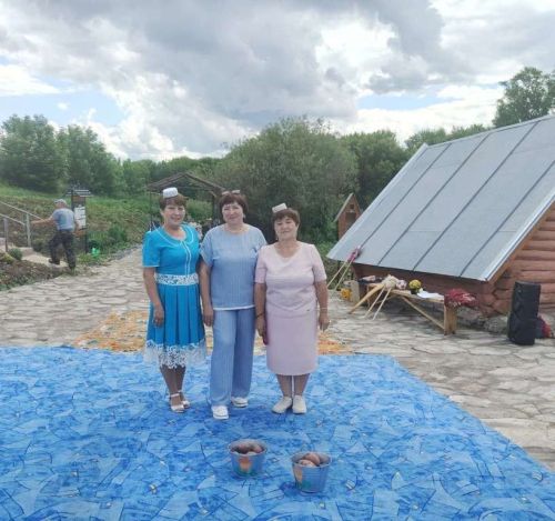 Татшуган авылында волонтерларның бәйрәм чарасы үтте