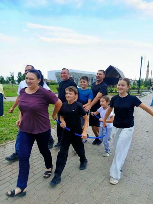 Семья, спорт, радость: в Азнакаево устроили праздник для всех поколений