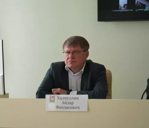 В Азнакаево прошла еженедельная планерка
