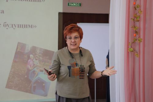 В Азнакаевском детском саду №8 «Гнездышко» прошел региональный семинар-практикум «Познание новых технологий в образовании».