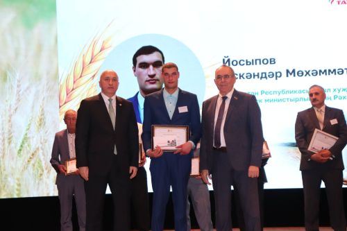 В Азнакаево чествовали работников сельского хозяйства