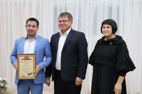 В Азнакаево население объединил День единства народов 2 ноября