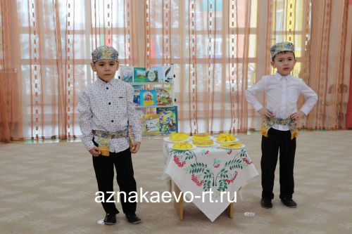 Азнакаевские поэтессы побывали в гостях в детском саду “Салават күпере”