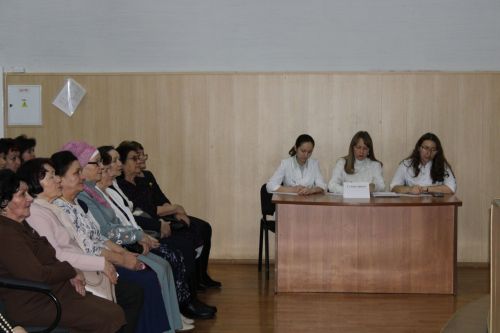 Азнакайда сәламәтлек саклау хезмәткәрләренең йомгаклау киңәшмәсе узды