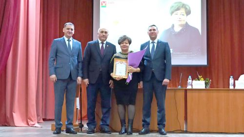 Азнакайда сәламәтлек саклау хезмәткәрләренең йомгаклау киңәшмәсе узды