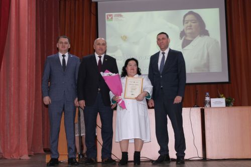 Азнакайда сәламәтлек саклау хезмәткәрләренең йомгаклау киңәшмәсе узды