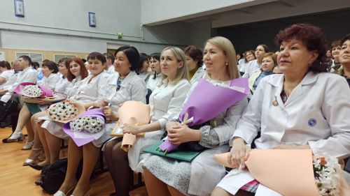 Азнакайда сәламәтлек саклау хезмәткәрләренең йомгаклау киңәшмәсе узды