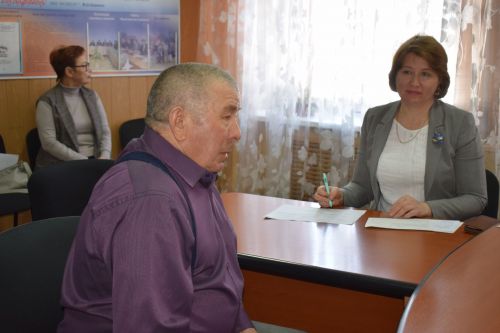 Секретарь Азнакаевского отделения "Единой России" Марсель Шайдуллин провел прием граждан