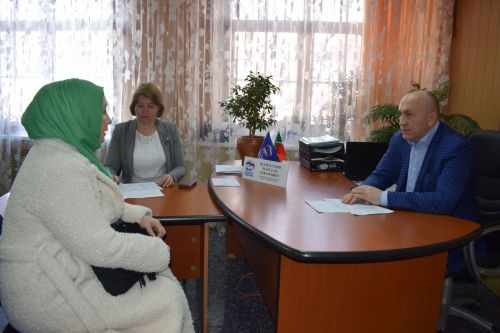 Секретарь Азнакаевского отделения "Единой России" Марсель Шайдуллин провел прием граждан