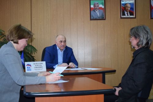Секретарь Азнакаевского отделения "Единой России" Марсель Шайдуллин провел прием граждан