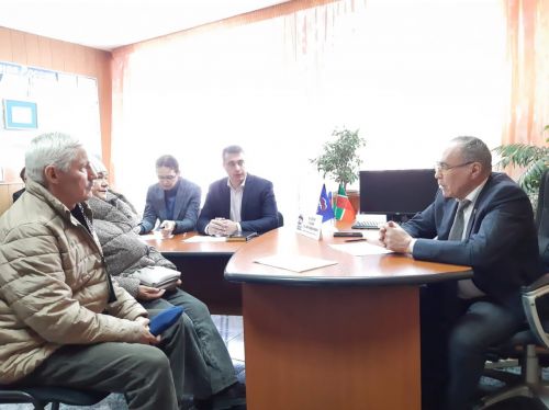 Азнакаевцев принял депутат Госсовета РТ Тахир Хадеев