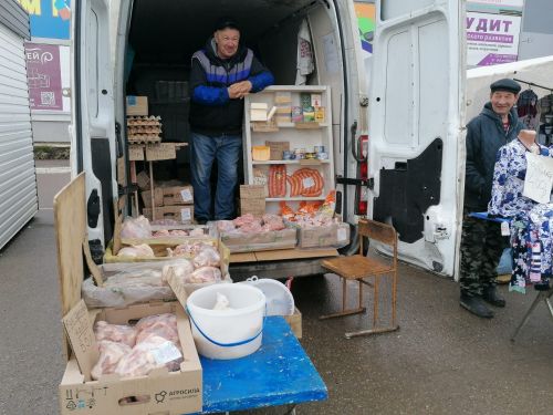 В Азнакаево проходят ярмарки
