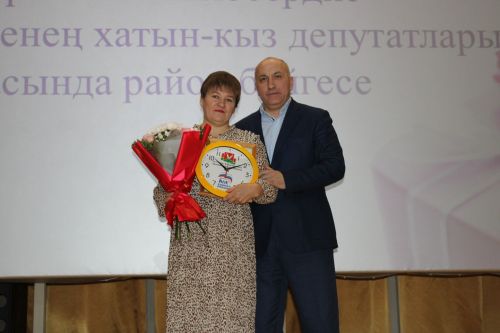 В Азнакаево состоялся конкурс «Я – женщина!» с участием женщин- депутатов