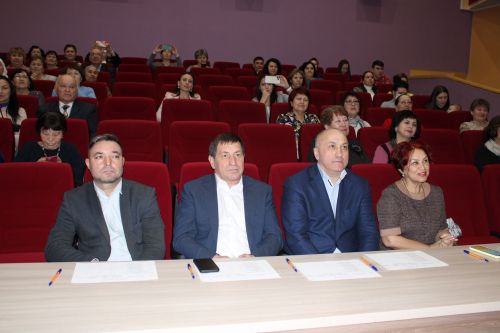 В Азнакаево состоялся конкурс «Я – женщина!» с участием женщин- депутатов
