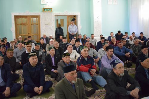 Глава Азнакаевского района провел благотворительный ужин разговения ифтар