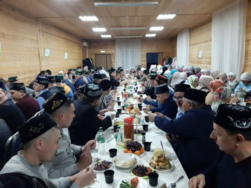 Глава Азнакаевского района провел благотворительный ужин разговения ифтар