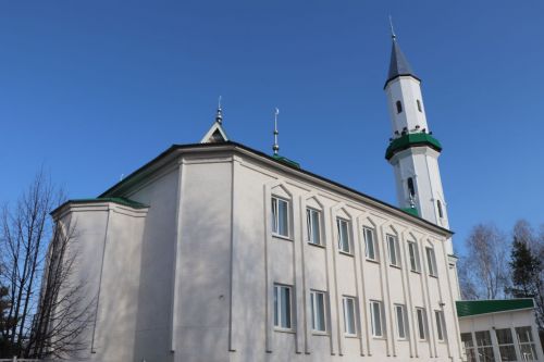 Во всех мечетях Азнакаевского района прошли праздничные богослужения в честь Ураза-байрам