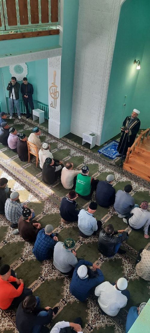 Во всех мечетях Азнакаевского района прошли праздничные богослужения в честь Ураза-байрам