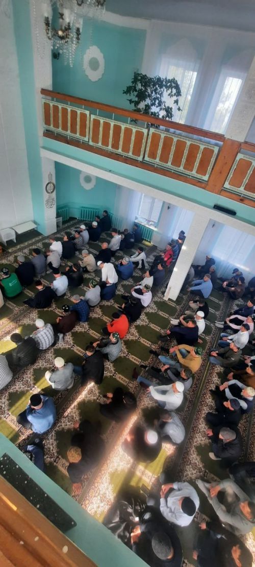 Во всех мечетях Азнакаевского района прошли праздничные богослужения в честь Ураза-байрам